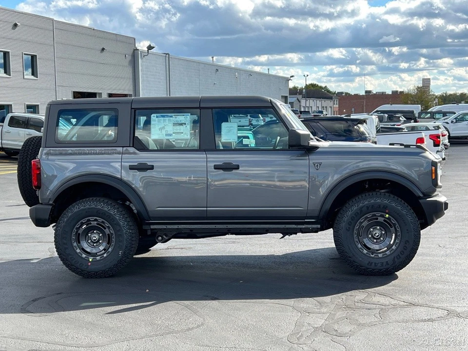 2025 Ford Bronco 6th Gen - Image 7 of 12