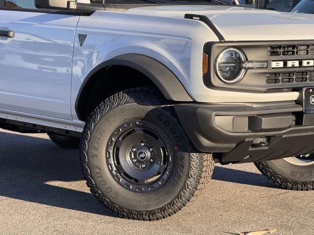 2025 Ford Bronco 6th Gen - Image 4 of 12