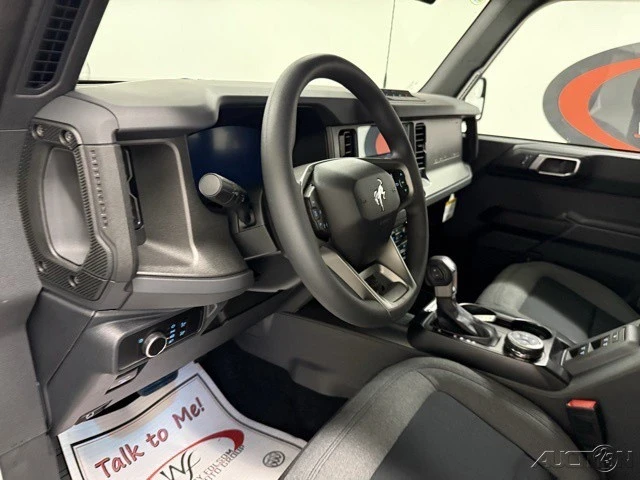 2025 Ford Bronco 6th Gen - Image 10 of 12