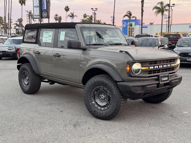 2025 Ford Bronco 6th Gen - Image 2 of 12