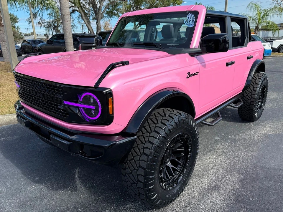 2025 Ford Bronco 6th Gen - Image 2 of 12