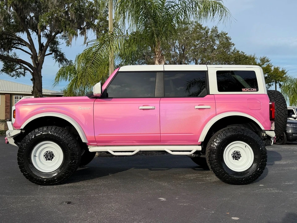 2025 Ford Bronco 6th Gen - Image 5 of 12
