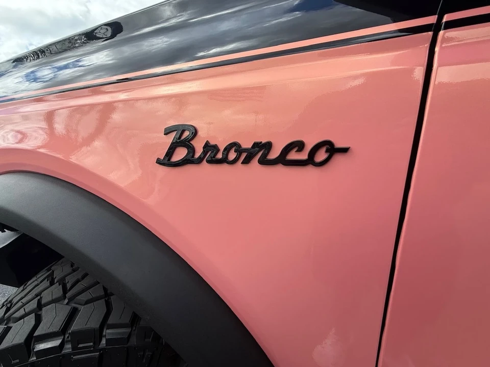 2025 Ford Bronco 6th Gen - Image 6 of 12
