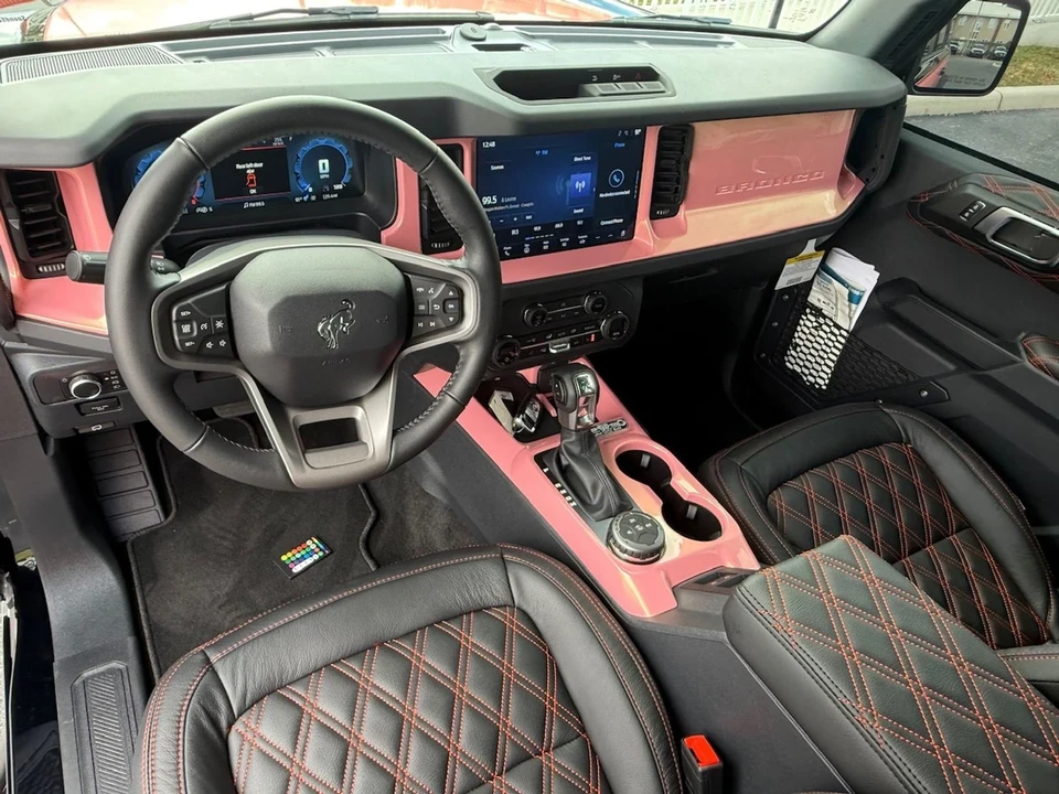 2025 Ford Bronco 6th Gen - Image 4 of 12