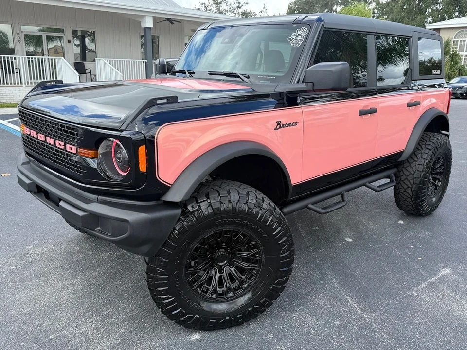 2025 Ford Bronco 6th Gen - Image 12 of 12