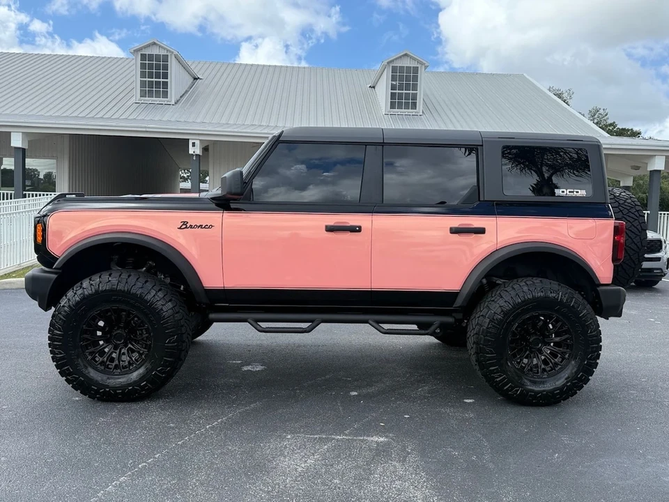 2025 Ford Bronco 6th Gen - Image 5 of 12