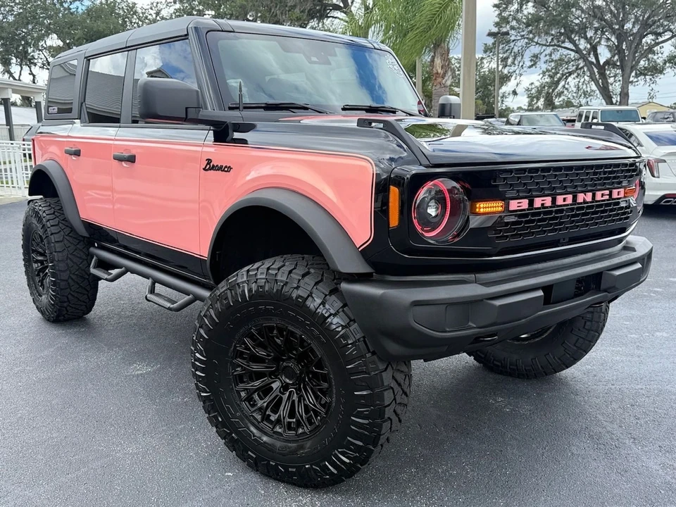 2025 Ford Bronco 6th Gen - Image 3 of 12