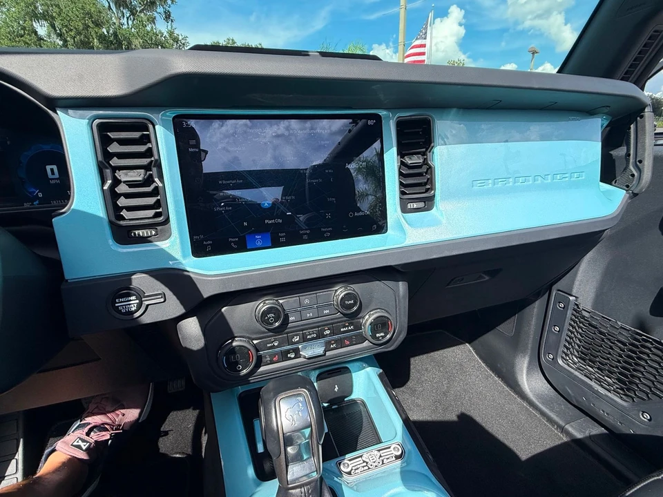 2025 Ford Bronco 6th Gen - Image 10 of 12