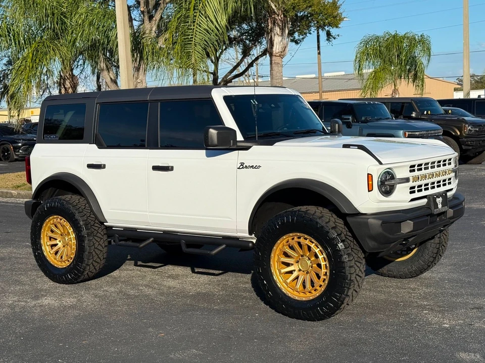 2025 Ford Bronco 6th Gen - Image 4 of 12