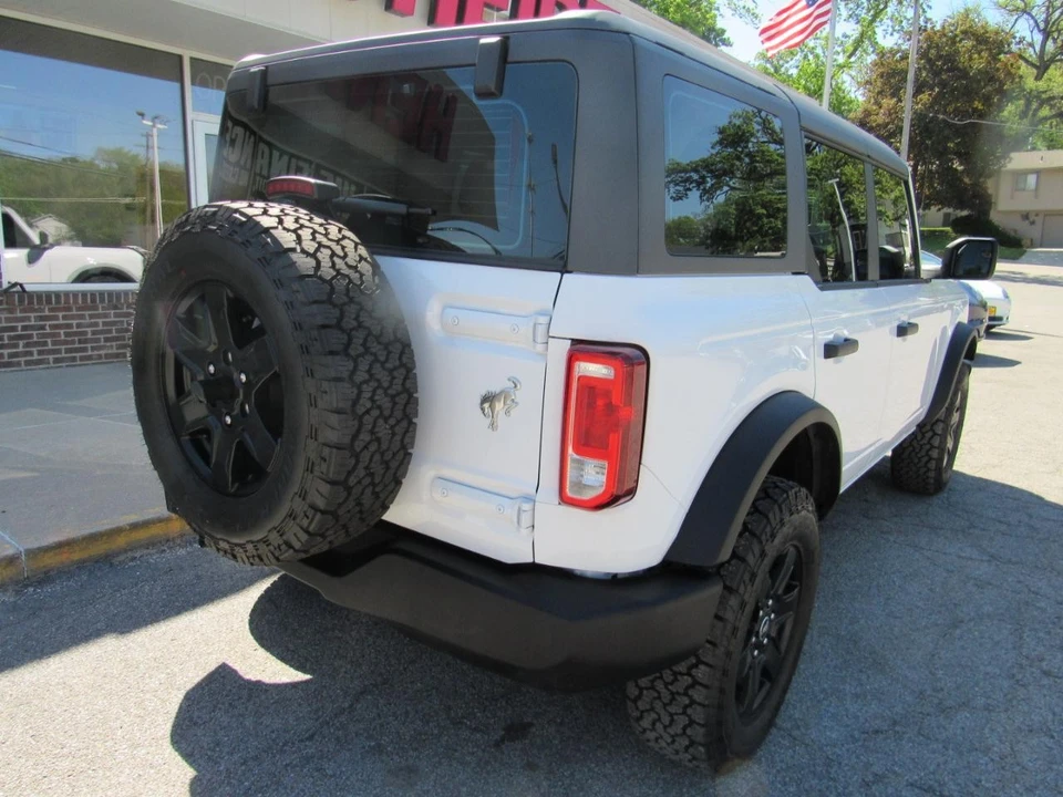 2025 Ford Bronco 6th Gen - Image 12 of 31
