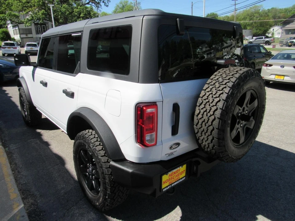 2025 Ford Bronco 6th Gen - Image 11 of 31