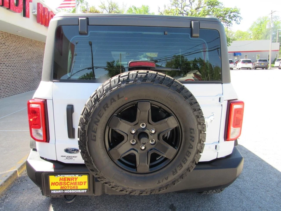 2025 Ford Bronco 6th Gen - Image 3 of 31