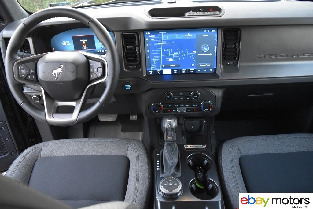 2025 Ford Bronco 6th Gen - Image 14 of 21