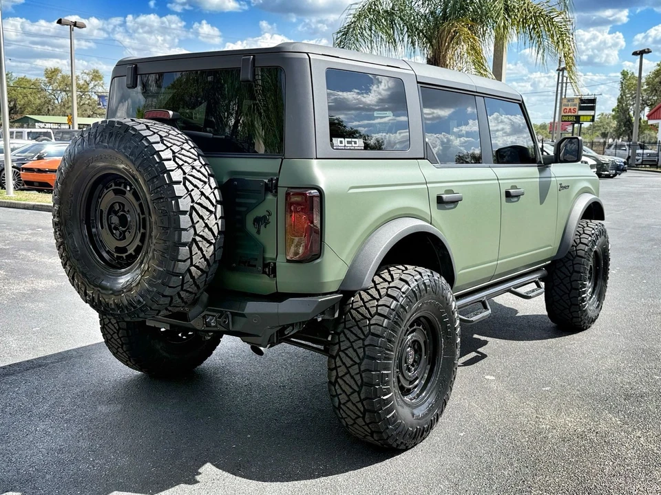 2025 Ford Bronco 6th Gen - Image 8 of 12