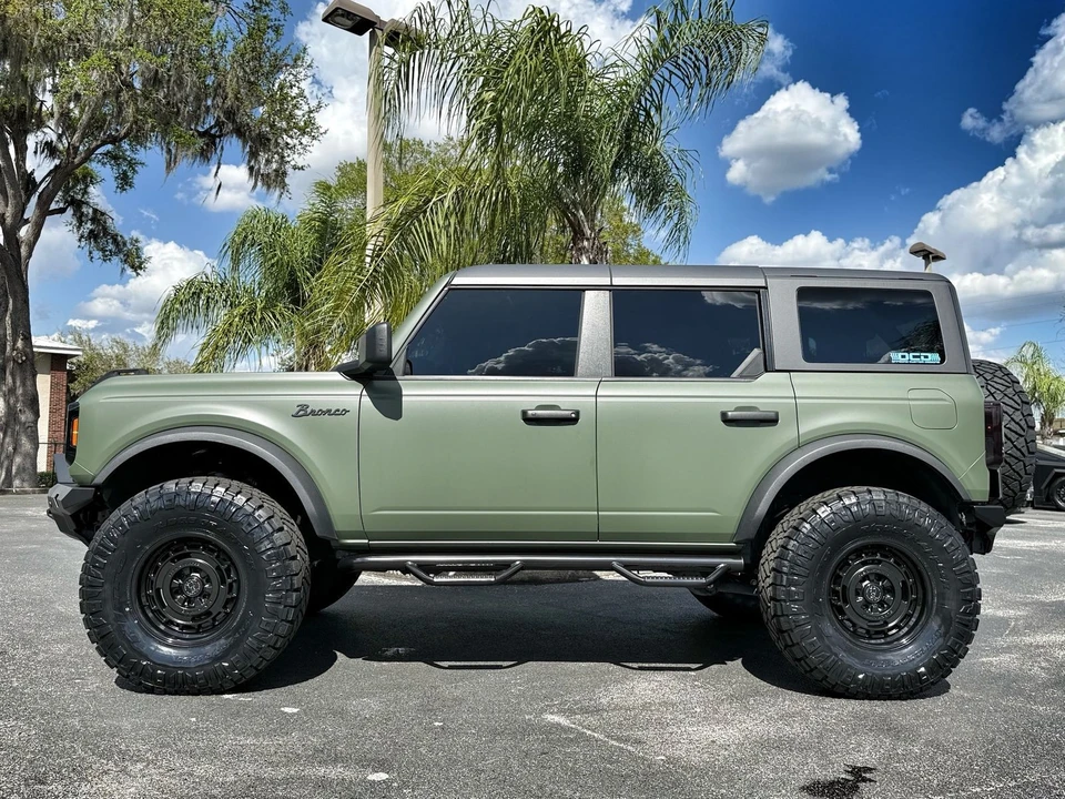2025 Ford Bronco 6th Gen - Image 11 of 12
