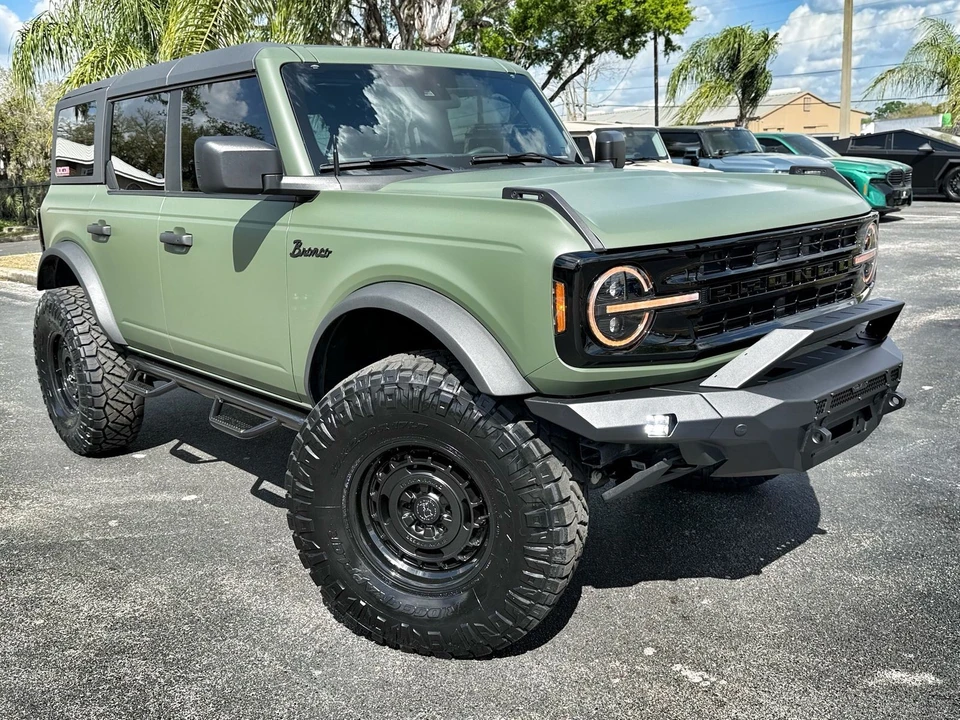 2025 Ford Bronco 6th Gen - Image 2 of 12