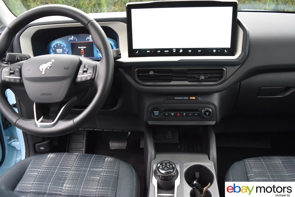2025 Ford Bronco Sport - Image 14 of 21