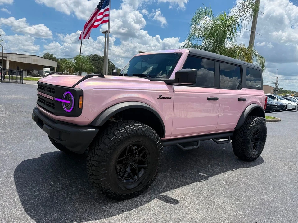 2025 Ford Bronco 6th Gen - Image 8 of 12