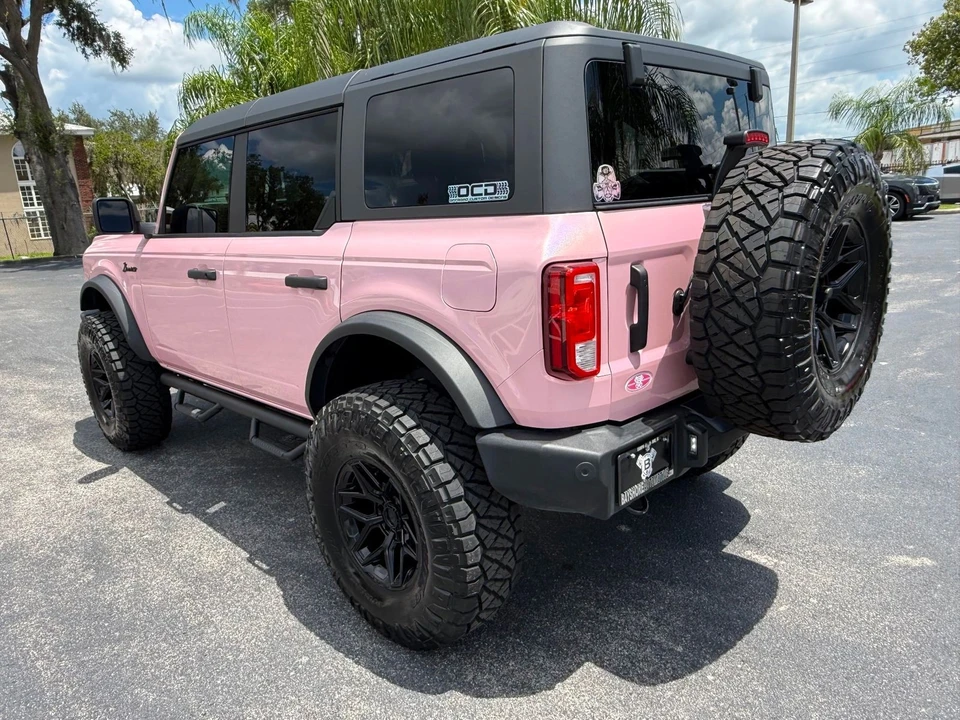 2025 Ford Bronco 6th Gen - Image 10 of 12