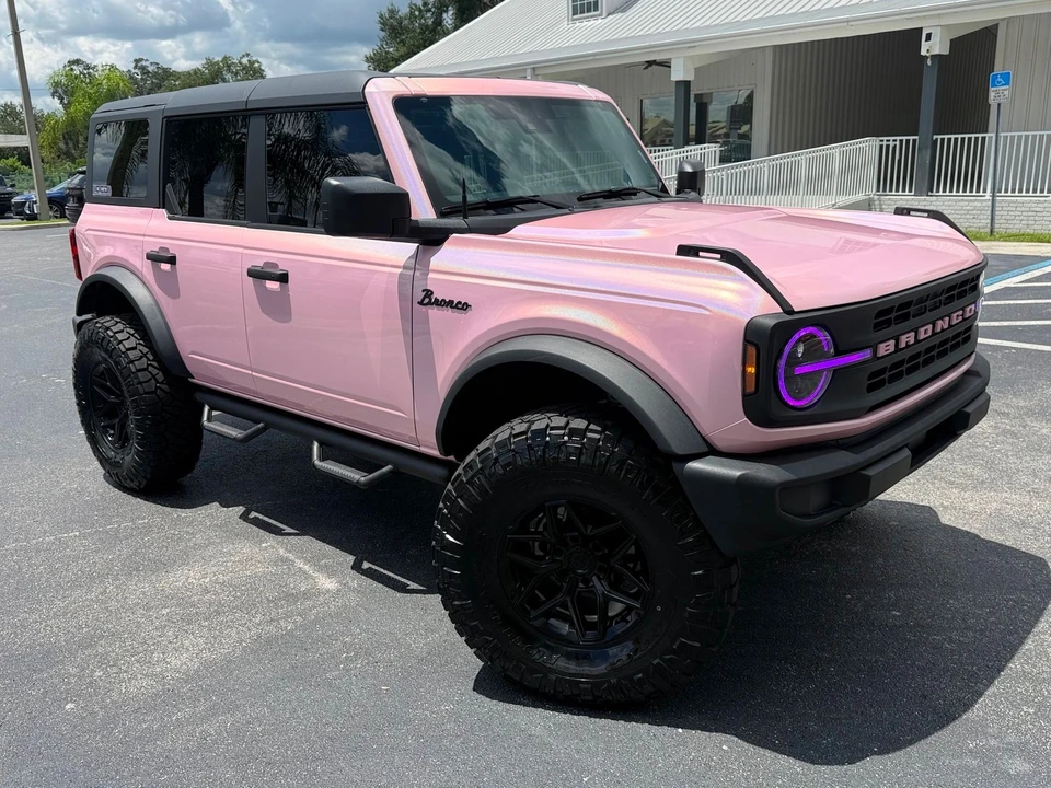 2025 Ford Bronco 6th Gen - Image 9 of 12