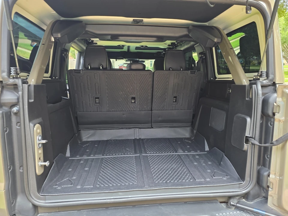 2025 Ford Bronco 6th Gen - Image 11 of 31