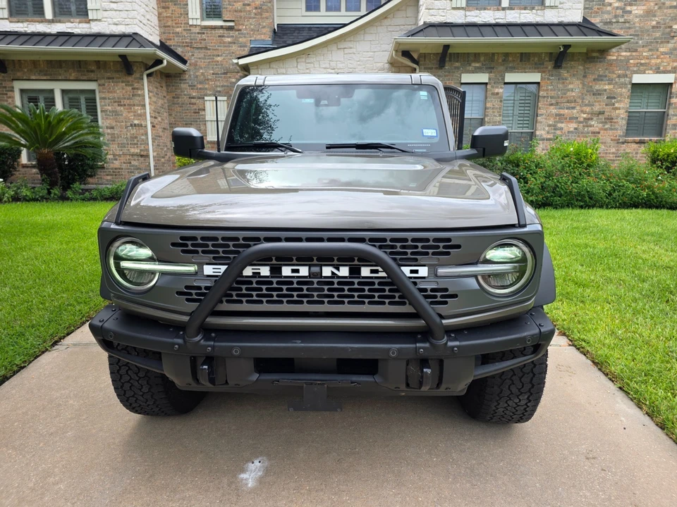 2025 Ford Bronco 6th Gen - Image 3 of 31