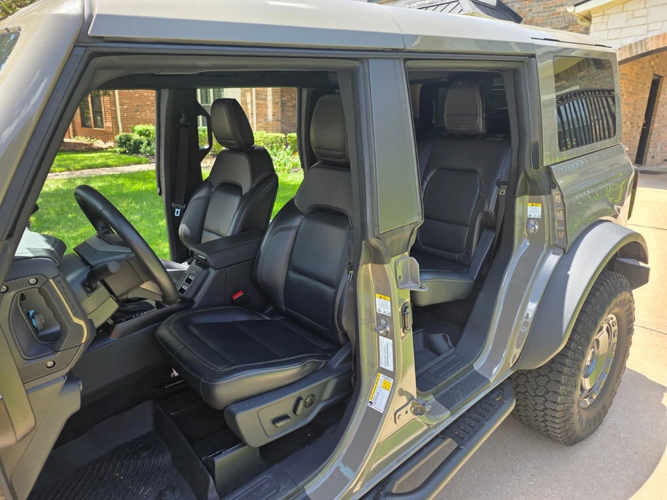 2025 Ford Bronco 6th Gen - Image 27 of 31