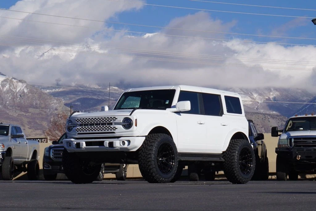 2025 Ford Bronco 6th Gen - Image 2 of 12