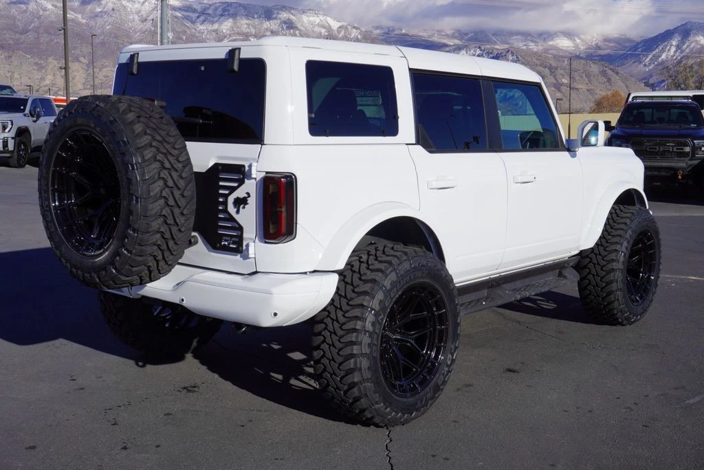 2025 Ford Bronco 6th Gen - Image 11 of 12