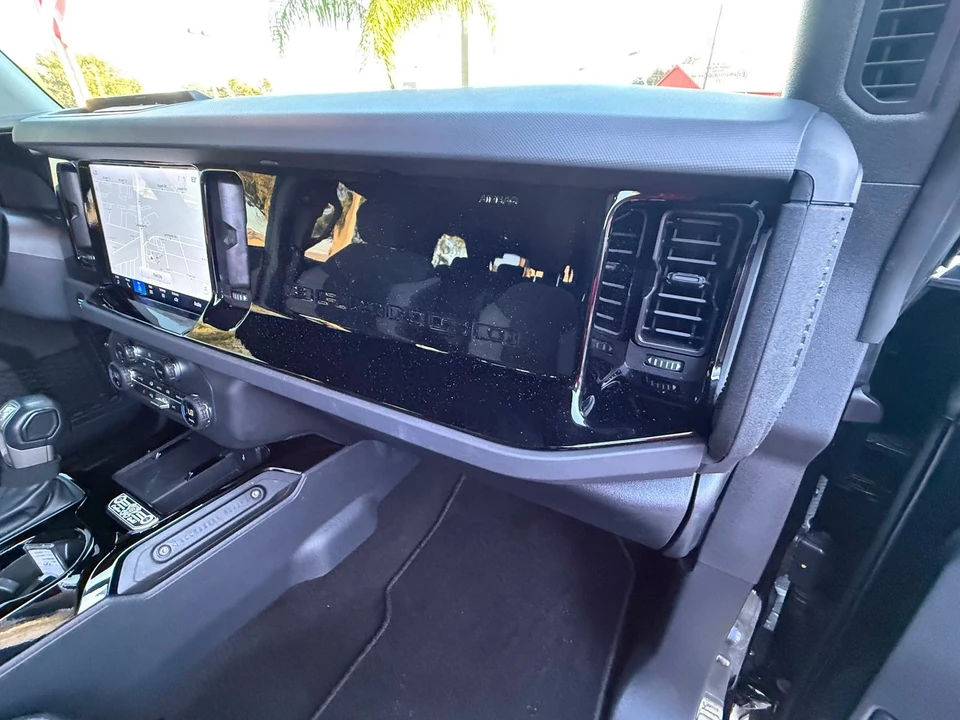 2025 Ford Bronco 6th Gen - Image 3 of 12