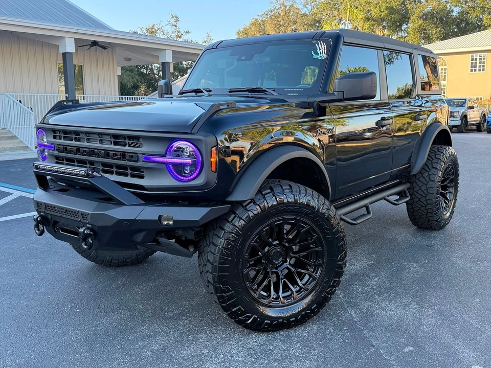 2025 Ford Bronco 6th Gen - Image 4 of 12
