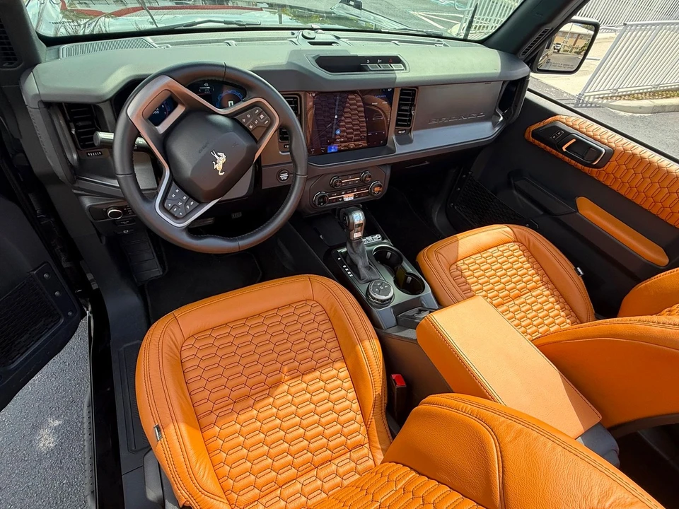 2025 Ford Bronco 6th Gen - Image 7 of 12