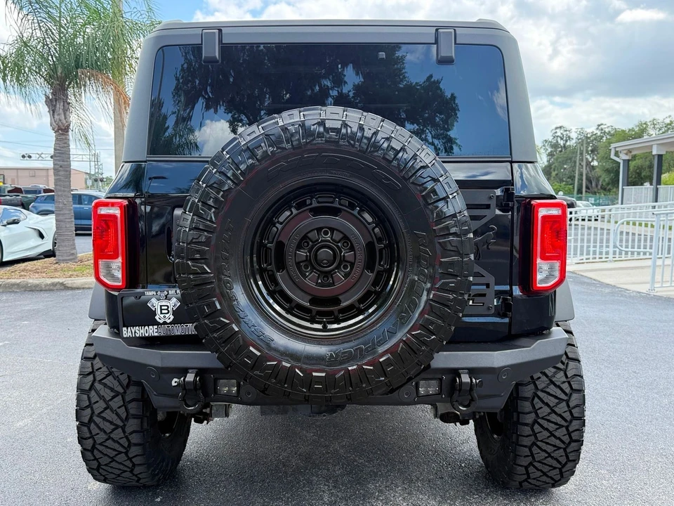 2025 Ford Bronco 6th Gen - Image 8 of 12