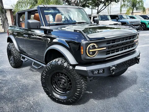 2025 Ford Bronco Bayshore Custom Blackout Saddle Leather