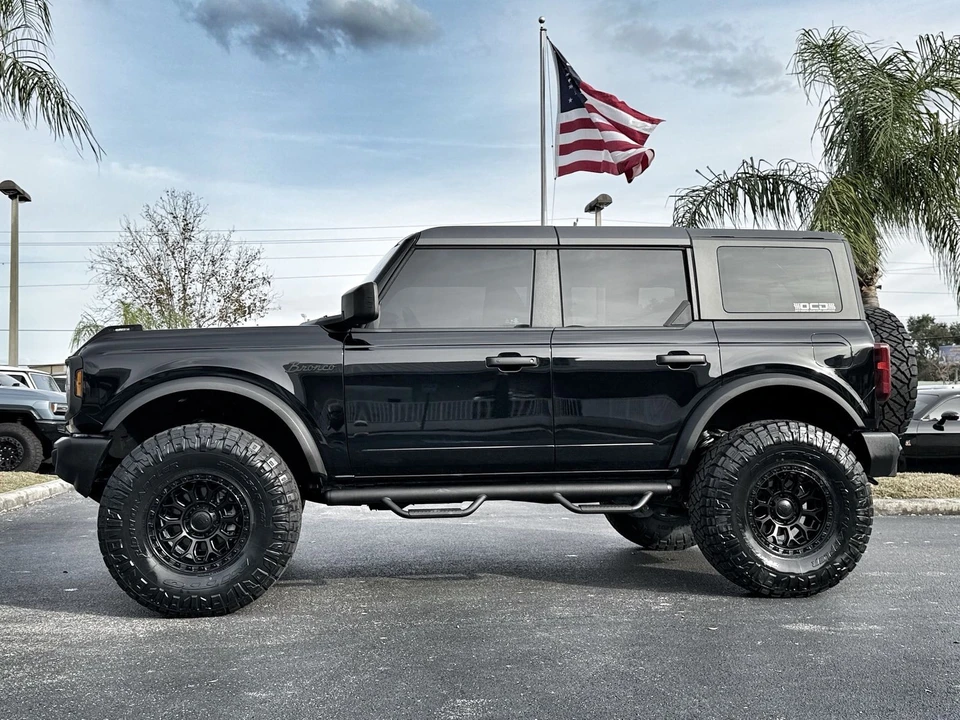 2025 Ford Bronco 6th Gen - Image 10 of 12