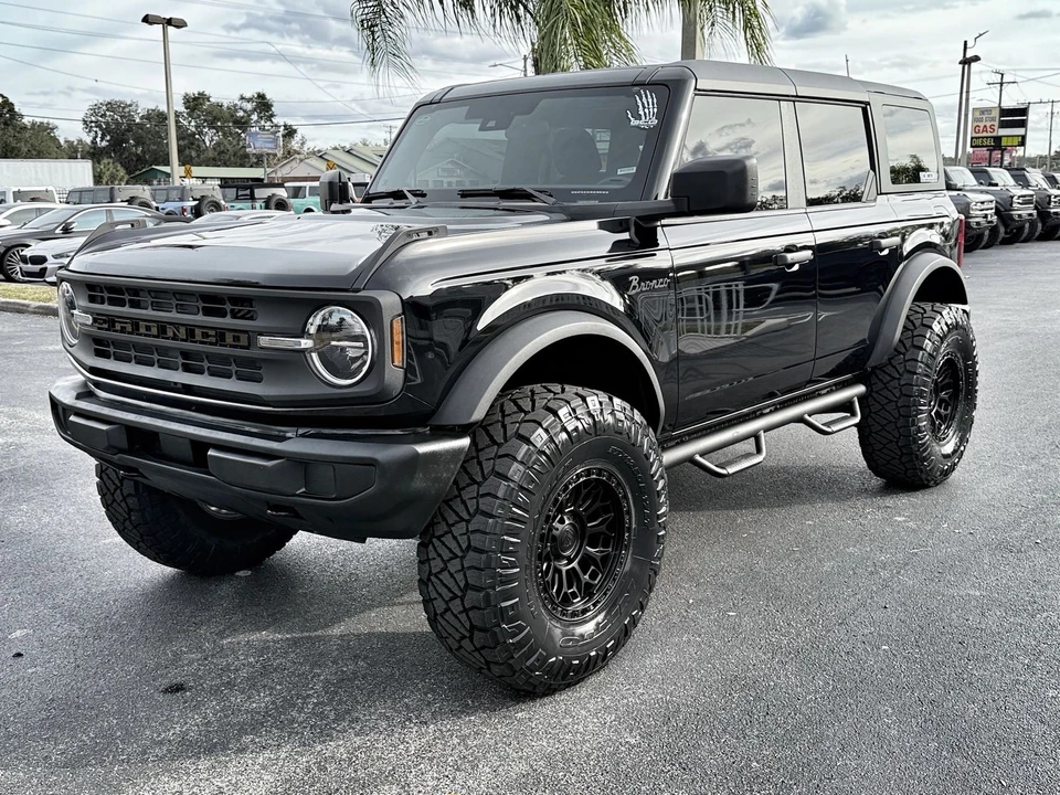 2025 Ford Bronco 6th Gen - Image 12 of 12