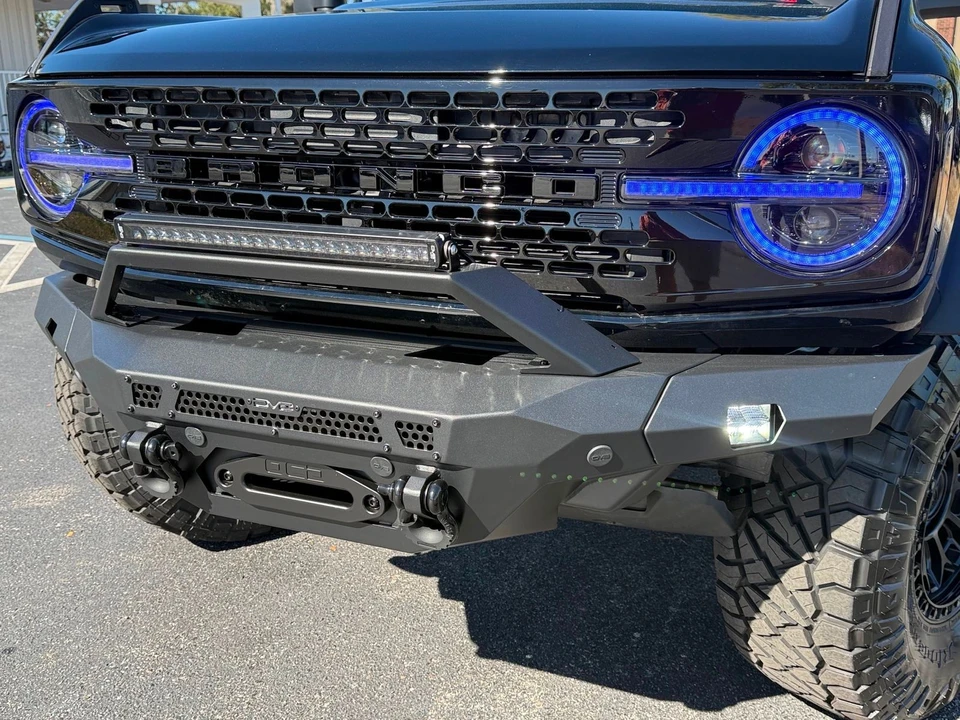 2025 Ford Bronco 6th Gen - Image 4 of 12