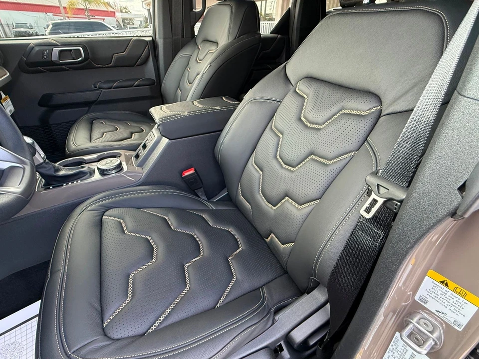 2025 Ford Bronco 6th Gen - Image 2 of 12