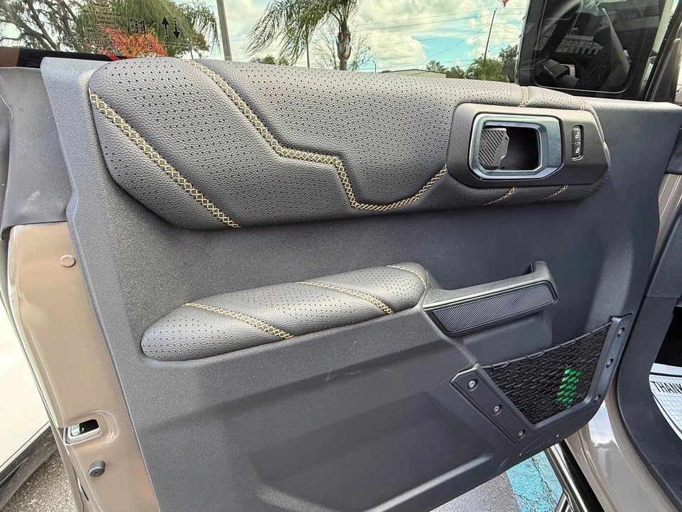 2025 Ford Bronco 6th Gen - Image 9 of 12