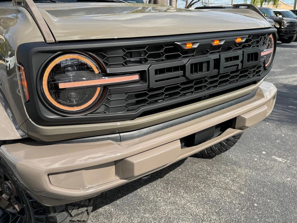 2025 Ford Bronco 6th Gen - Image 8 of 12