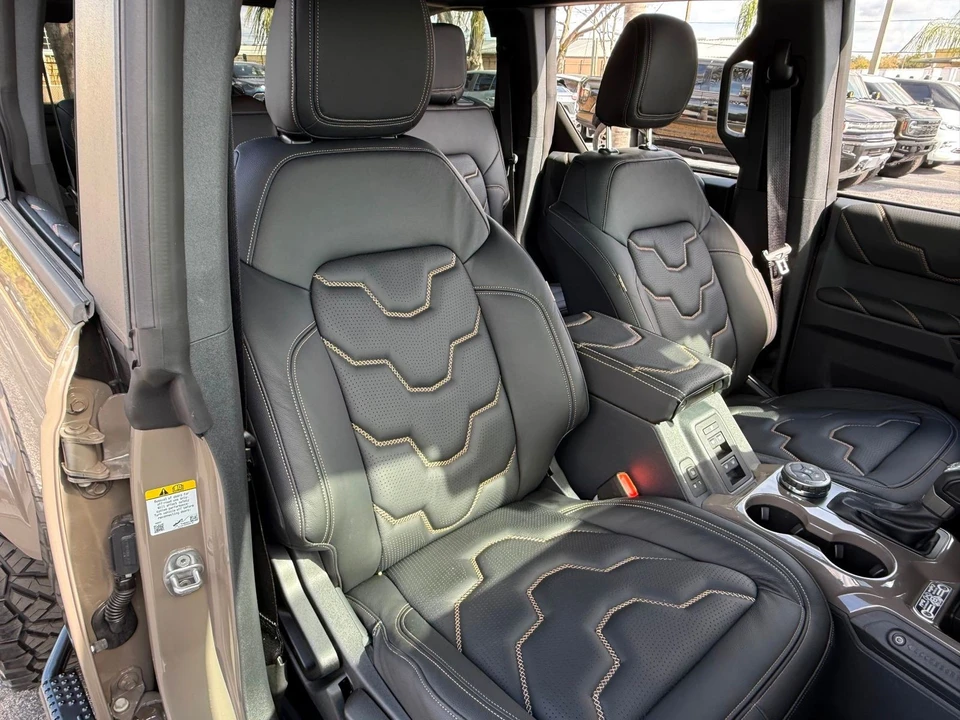 2025 Ford Bronco 6th Gen - Image 7 of 12