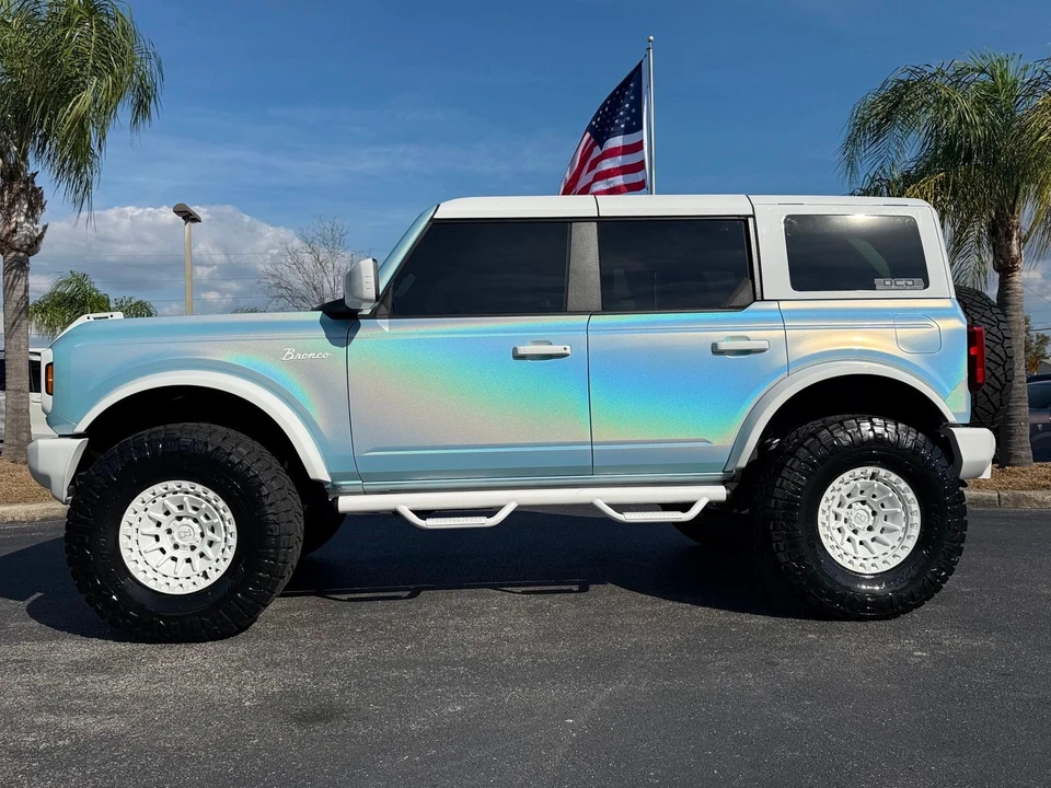 2025 Ford Bronco 6th Gen - Image 8 of 12