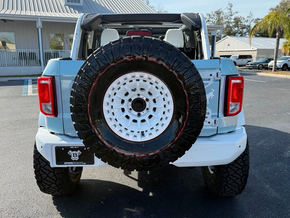 2025 Ford Bronco 6th Gen - Image 10 of 12