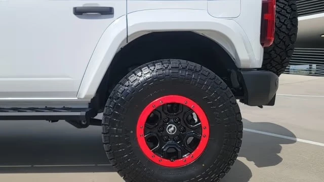 2025 Ford Bronco 6th Gen - Image 10 of 20