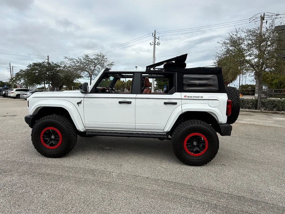 2025 Ford Bronco 6th Gen - Image 13 of 21