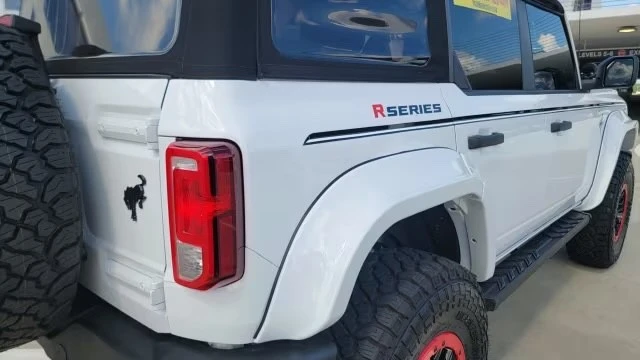 2025 Ford Bronco 6th Gen - Image 13 of 20