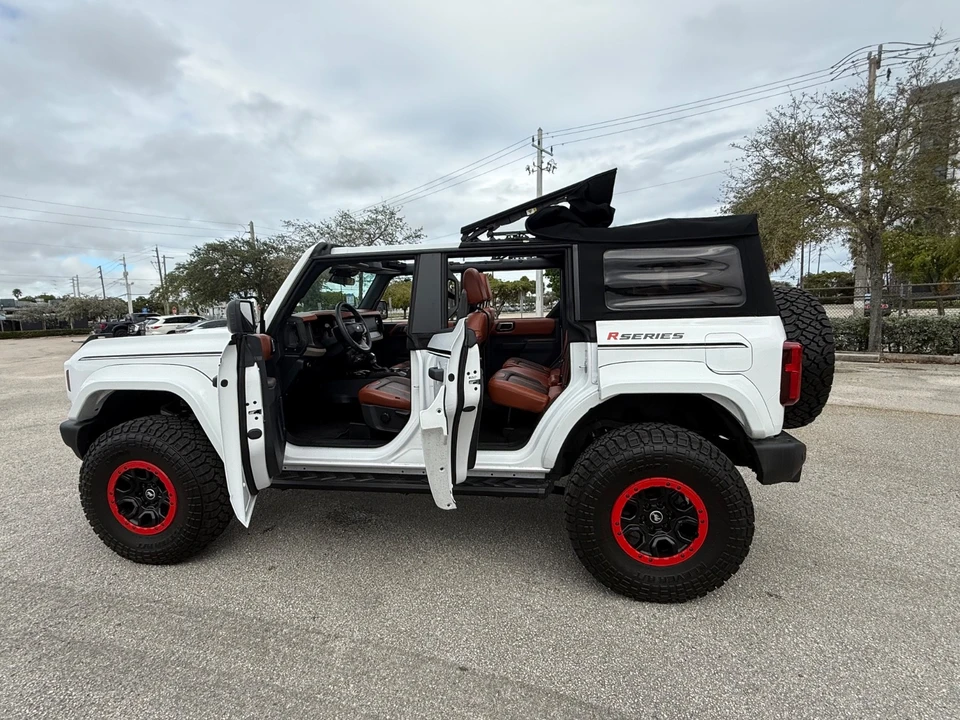 2025 Ford Bronco 6th Gen - Image 7 of 21