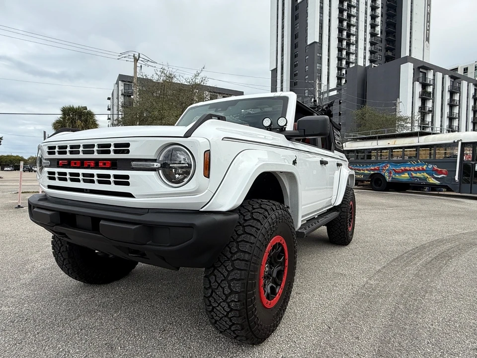 2025 Ford Bronco 6th Gen - Image 9 of 21