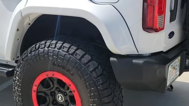 2025 Ford Bronco 6th Gen - Image 14 of 20