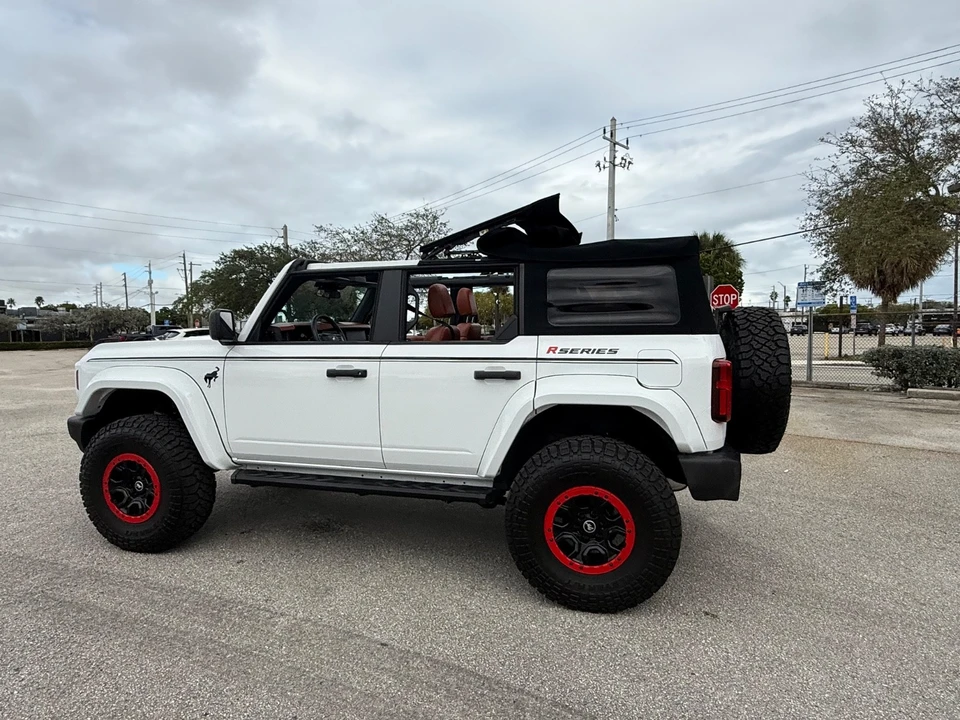 2025 Ford Bronco 6th Gen - Image 11 of 21